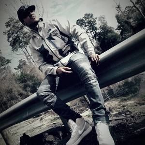 Meet your Posher, Genairo